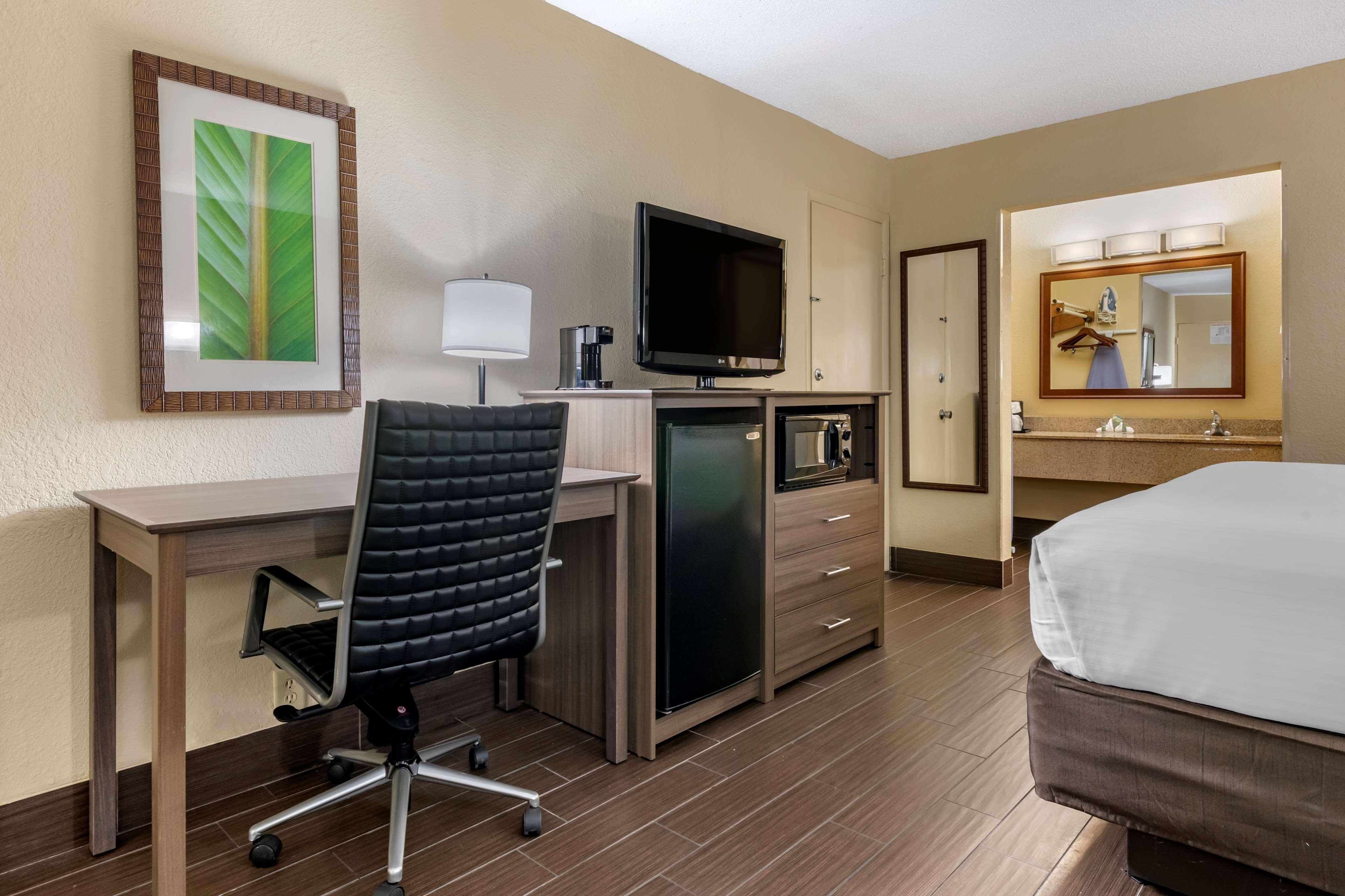 Best Western Downtown Stuart Exterior photo